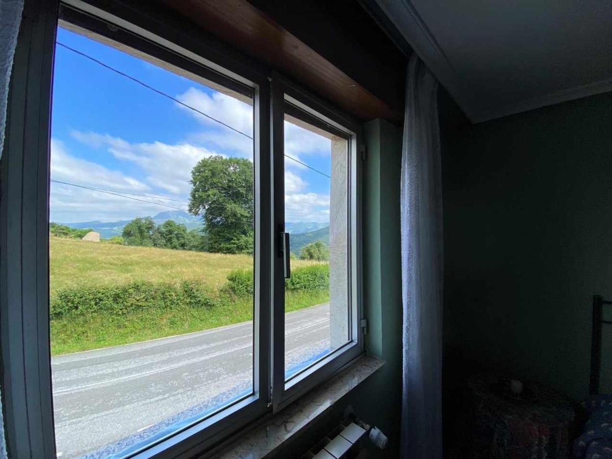 Casa Noval Zona Rural En El Centro De Asturias Apartman Bimenes Kültér fotó